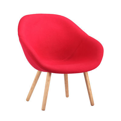 De ronde Plastic Moderne Zittingsstoelen Gemakkelijk voor assembleren met Stevige Houten Benen